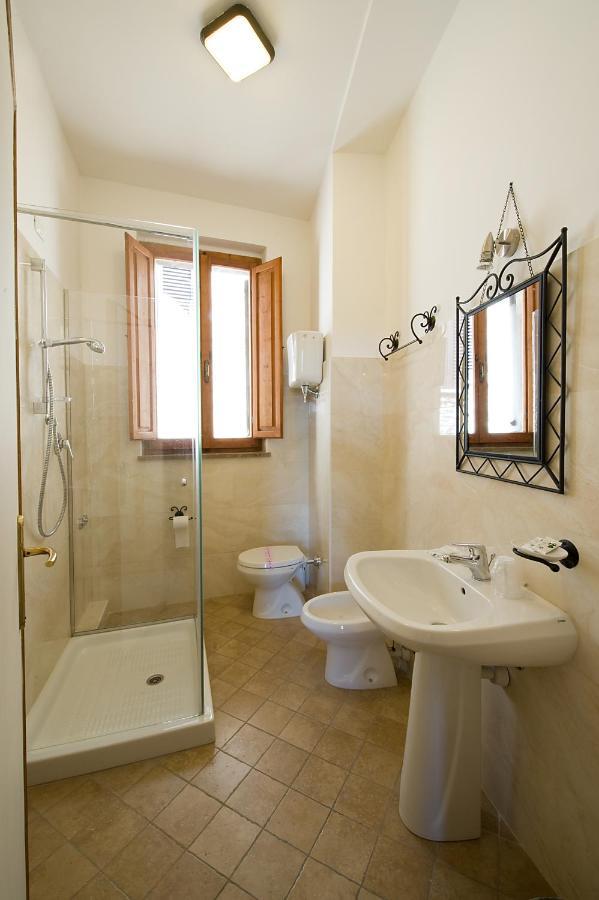 Properzio Hotel Asís