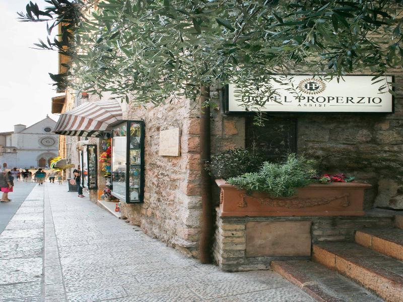 Properzio Hotel